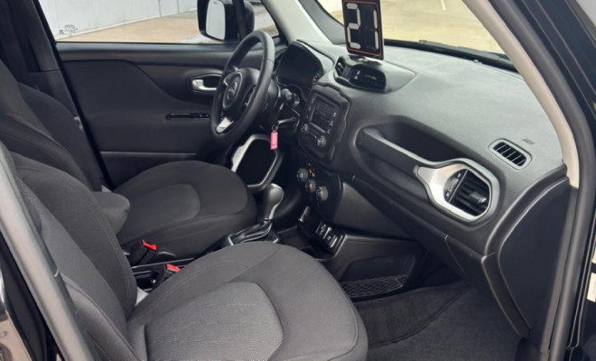 Renegade Sport 1.8 Aut. 2021 - Baixa Quilometragem e Estilo Único!-11
