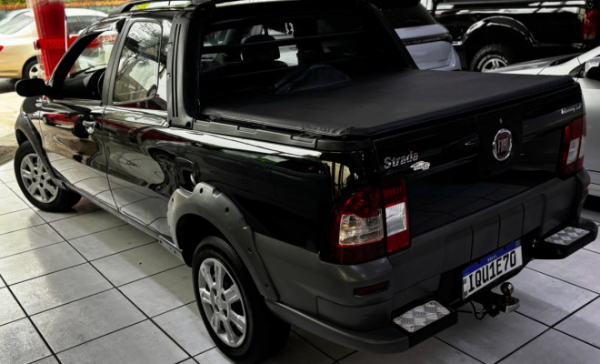 Fiat Strada Working 1.4 mpi Fire Flex 8V CD 2010-1