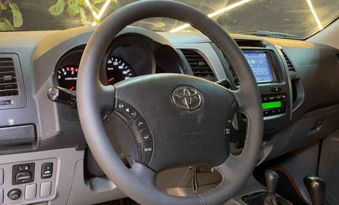 Toyota Hilux CD SRV D4-D 4x4 3.0  2010 Diesel   Corre Conferir-10