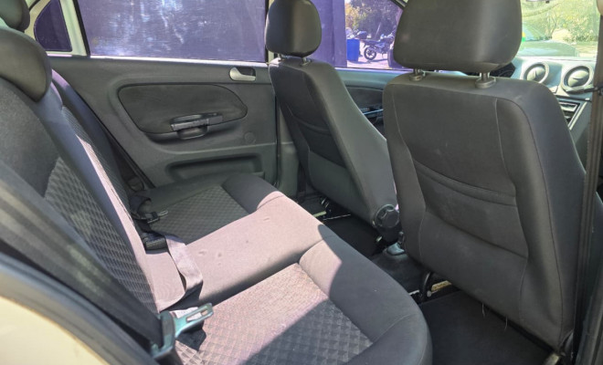 VW - VolksWagen VOYAGE 1.6/1.6 City  Mi Total Flex 8V 4p 2015 Flex-12