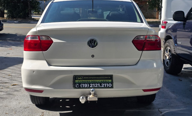 VW - VolksWagen VOYAGE 1.6/1.6 City  Mi Total Flex 8V 4p 2015 Flex-4