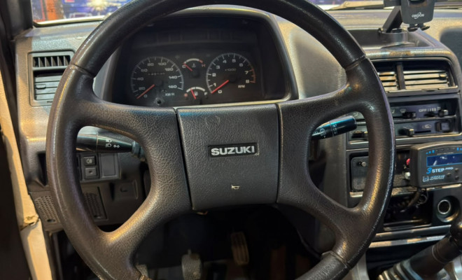 Suzuki Vitara JLX 1.6 16V 4x4 4p Mec. 1995 Gasolina-10