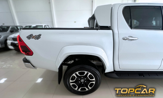Toyota Hilux CD SRX Plus 4x4 2.8 TDI Die. Aut. 2025 Diesel-5