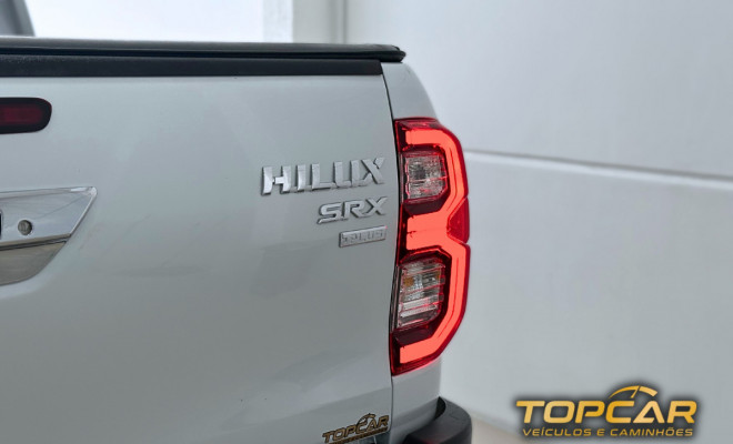 Toyota Hilux CD SRX Plus 4x4 2.8 TDI Die. Aut. 2025 Diesel-6