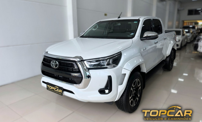 Toyota Hilux CD SRX Plus 4x4 2.8 TDI Die. Aut. 2025 Diesel-0