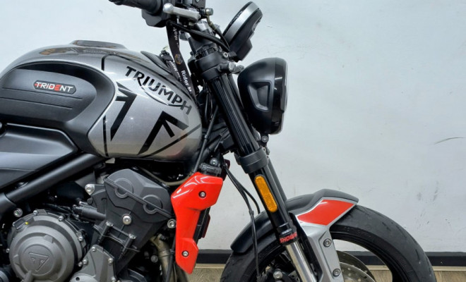 TRIUMPH TRIDENT 660 2024 Gasolina-6