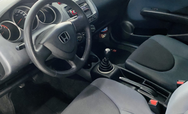 Honda Fit LX 1.4/ 1.4 Flex 8V/16V 5p Mec. 2005 Flex-6