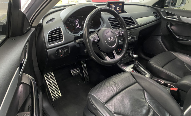 Audi Q3 2.0 TFSI C/ Teto 2016-5
