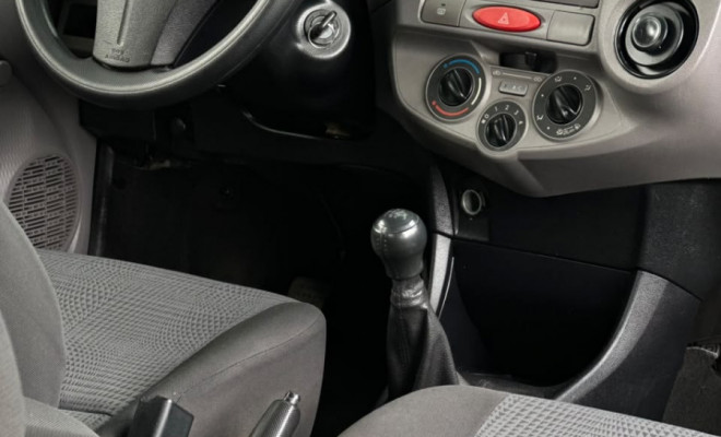 Toyota ETIOS X 1.3 Flex 16V 5p Mec. 2013 Flex-6