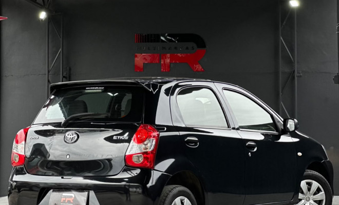Toyota ETIOS X 1.3 Flex 16V 5p Mec. 2013 Flex-1