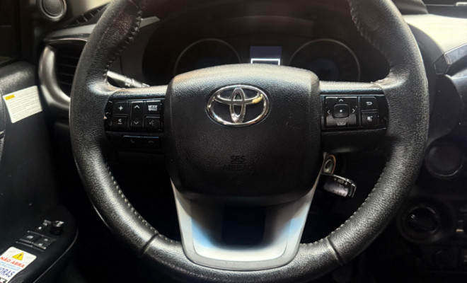 Toyota Hilux CD SRV 4x4 2.8 TDI Diesel Aut. 2017-7