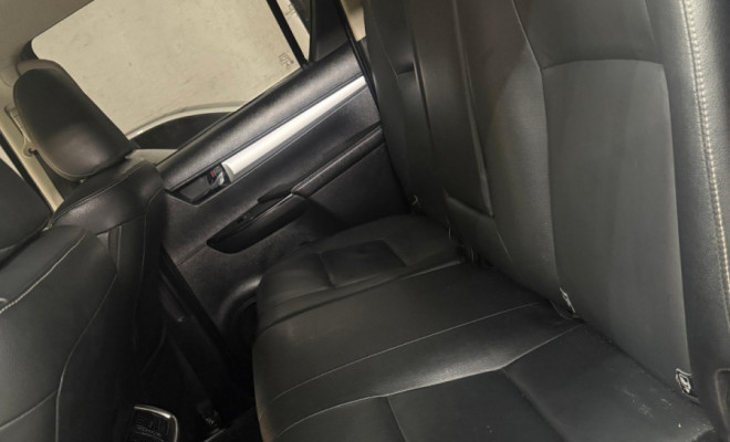 Toyota Hilux CD SRV 4x4 2.8 TDI Diesel Aut. 2017-9