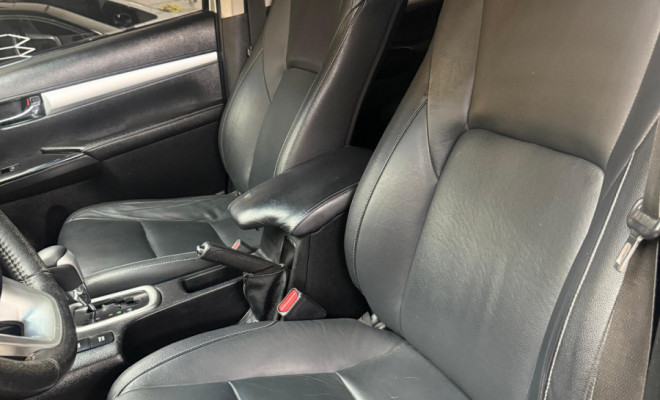 Toyota Hilux CD SRV 4x4 2.8 TDI Diesel Aut. 2017-10