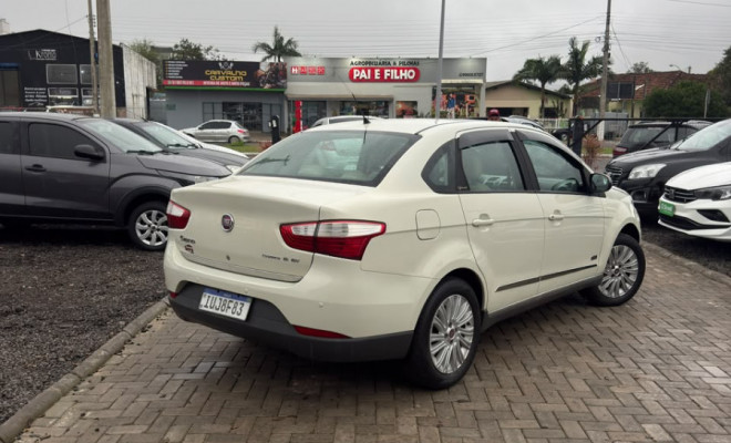 Fiat Grand Siena ESSEN.SUBLIME 1.6 Flex 2013 Flex-2