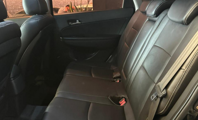 Hyundai i30 2.0 16V 145cv 5p Mec. 2011 Gasolina-8