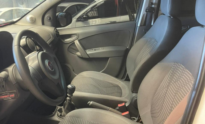 Fiat Palio ATTRA./ITÁLIA 1.4 EVO F.Flex 8V 5p 2014 Flex-7