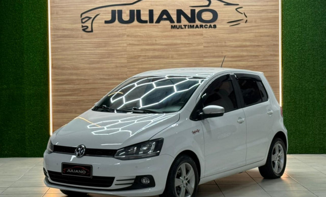 VW - VolksWagen Fox Rock in Rio 1.6 Mi Total Flex 8V 5p 2016 Flex-0