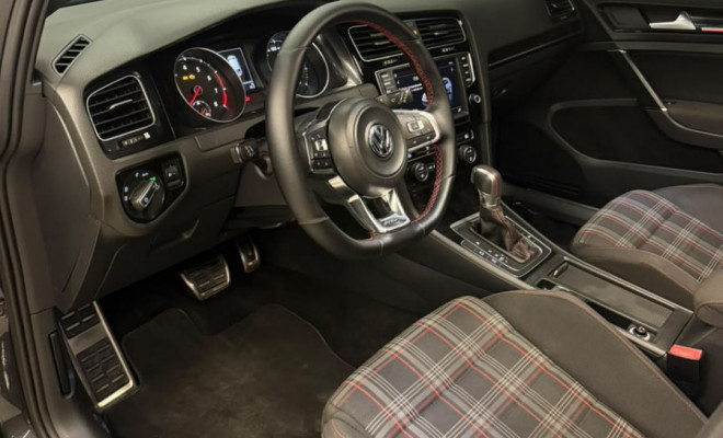 VW - VolksWagen Golf GTi 2.0 TSI 220cv Aut. 2015 Gasolina-2