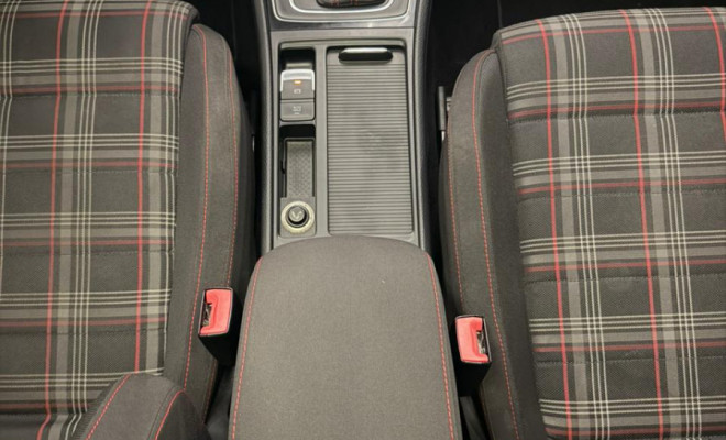VW - VolksWagen Golf GTi 2.0 TSI 220cv Aut. 2015 Gasolina-6