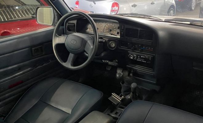 Toyota Hilux SW4 4x4 2.4 8V 1995 Gasolina-9