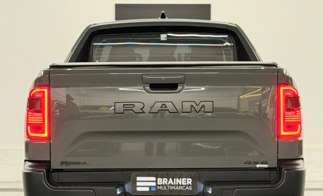 RAM RAMPAGE REBEL 2.0 TB CD 4X4 Diesel Aut. 2024 Diesel-4