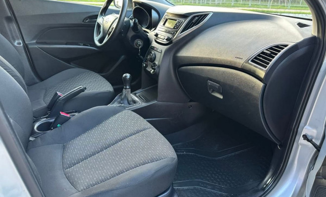 Hyundai HB20 Unique 1.0 Flex - 2019-6