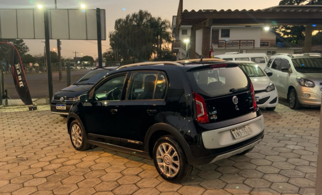 VW - VolksWagen up! cross 1.0 T. Flex 12V 5p 2015 Flex-2