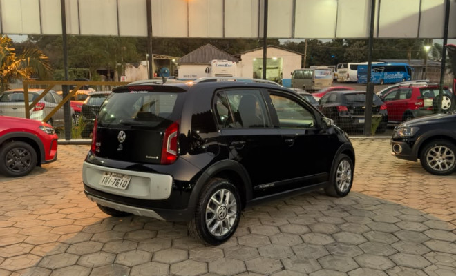 VW - VolksWagen up! cross 1.0 T. Flex 12V 5p 2015 Flex-3