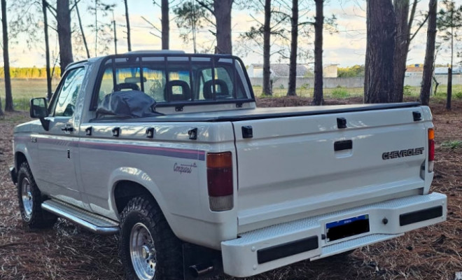 GM - Chevrolet D-20 4.0 Champ/Conquest/El Caminho Dies. 1993 Diesel-2