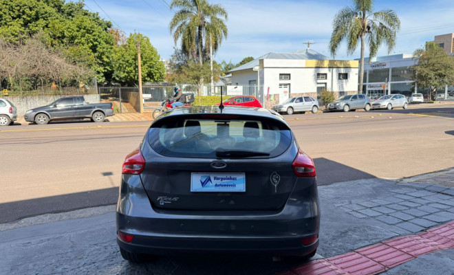 Ford Focus 1.6 S/SE/SE Plus Flex 8V/16V  5p 2018 Flex-3