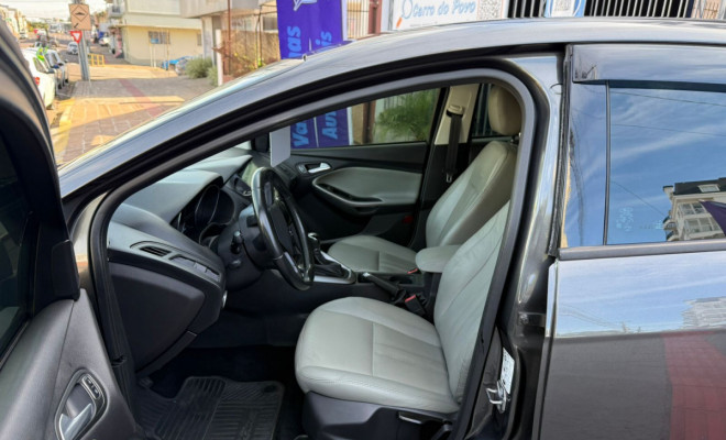 Ford Focus 1.6 S/SE/SE Plus Flex 8V/16V  5p 2018 Flex-9