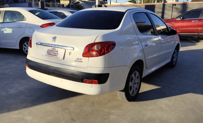 Peugeot 207 Sedan Passion XR 1.4 Flex 8V 4p 2011 Flex-2