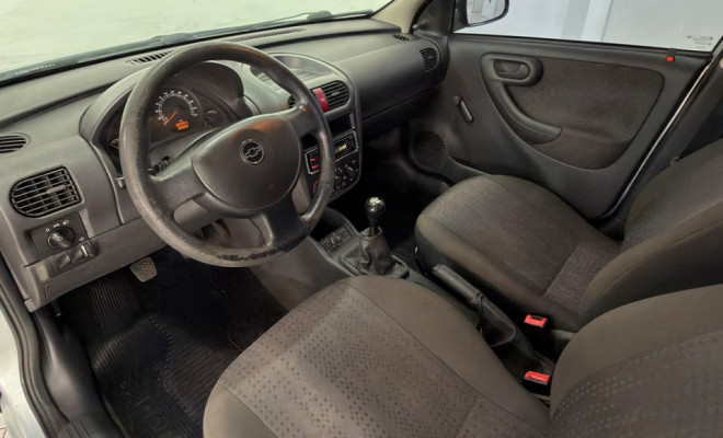 GM - Corsa Hat. Maxx 1.4 8V ECONOFLEX 5p 2010-1