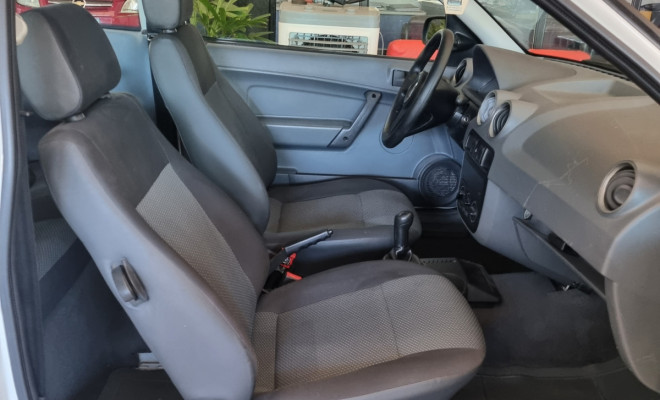 VW - VolksWagen Gol City (Trend) 1.0 Mi Total Flex 8V 2p 2014 Flex-6