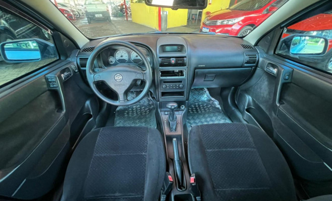 GM - Chevrolet Astra Sed. Advant. 2.0 8V MPFI FlexP. 4p 2011 Flex-7