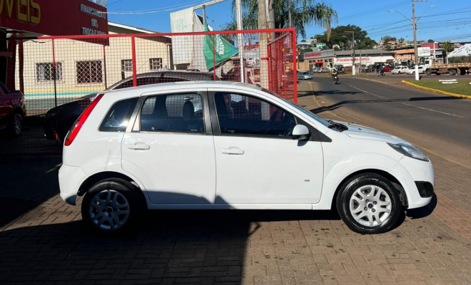 Ford Fiesta SE 1.0 8V Flex 5p 2014 Flex-4
