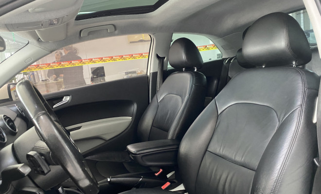 Audi A1 1.4 TFSI C/ Teto 2011-6