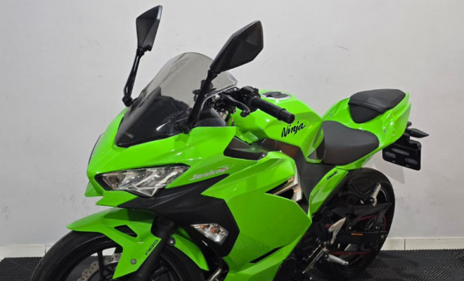 KAWASAKI NINJA 400 2019 Gasolina-5