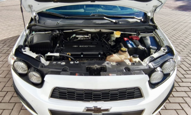 GM - Chevrolet SONIC HB LT 1.6 16V FlexPower 5p Mec. 2014 Flex-6