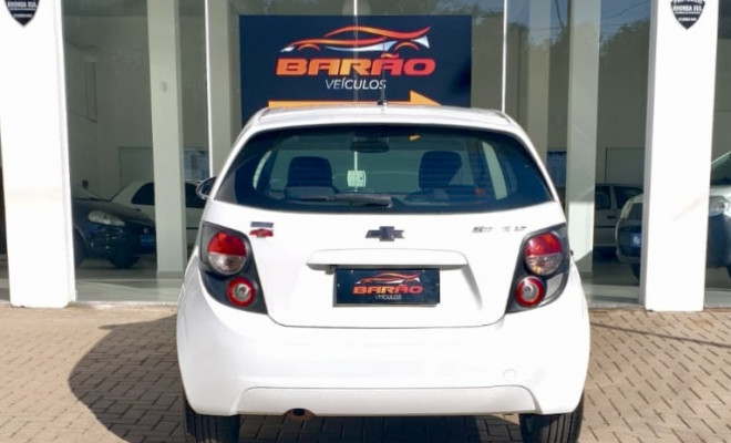 GM - Chevrolet SONIC HB LT 1.6 16V FlexPower 5p Mec. 2014 Flex-2