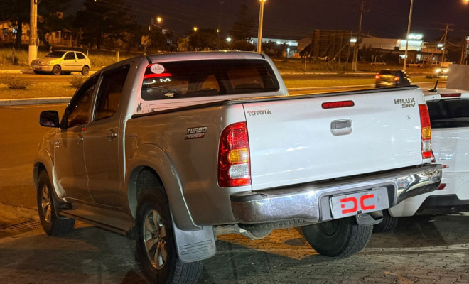 Toyota Hilux CD SRV D4-D 4x2 3.0 163cv TDI Dies 2010 Flex-0