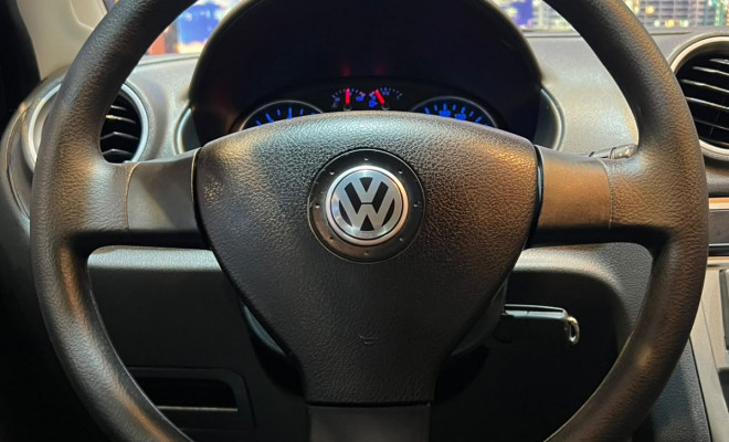VW - VolksWagen VOYAGE 1.0/1.0 City Mi Total Flex 8V 4p 2011 Flex-8