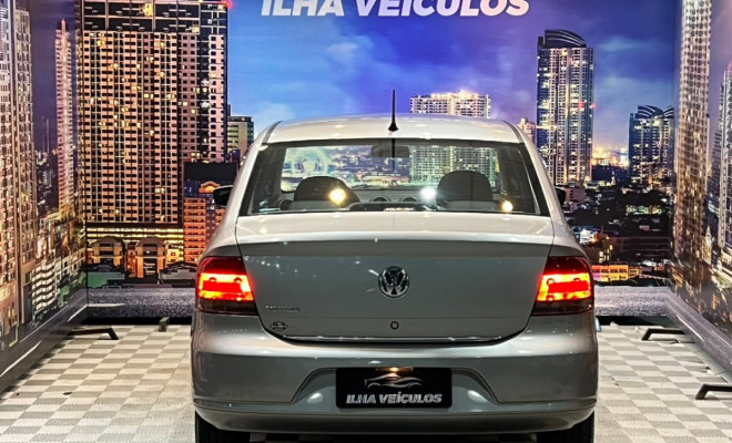 VW - VolksWagen VOYAGE 1.0/1.0 City Mi Total Flex 8V 4p 2011 Flex-7