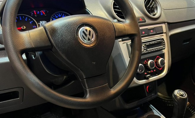 VW - VolksWagen VOYAGE 1.0/1.0 City Mi Total Flex 8V 4p 2011 Flex-6