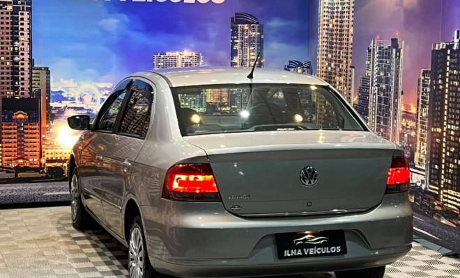 VW - VolksWagen VOYAGE 1.0/1.0 City Mi Total Flex 8V 4p 2011 Flex-4