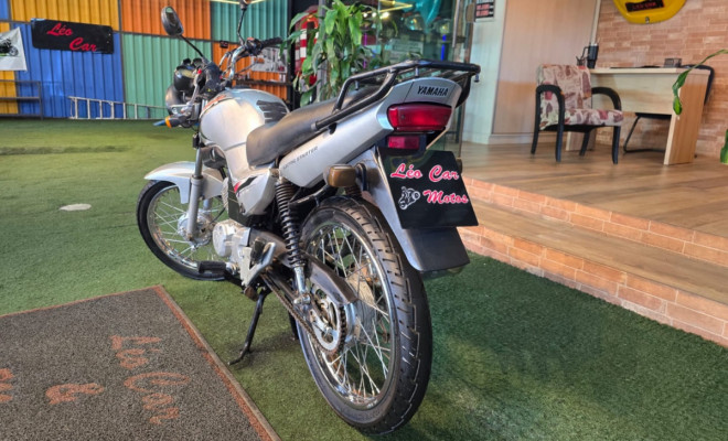 YAMAHA YBR 125 E 2002 Gasolina-1