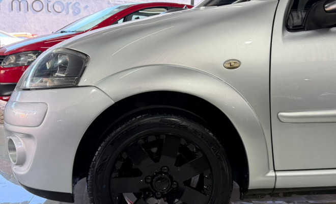 Citroën C3 GLX 1.4/ GLX Sonora 1.4 Flex 8V 5p 2011 Flex-11