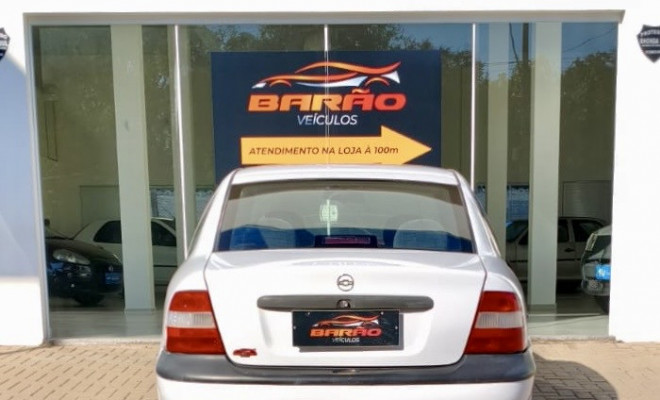 GM - Chevrolet Vectra GLS/Expres.2.2/ 2.0 e 2.0 CD 8V 1999 Gasolina-2