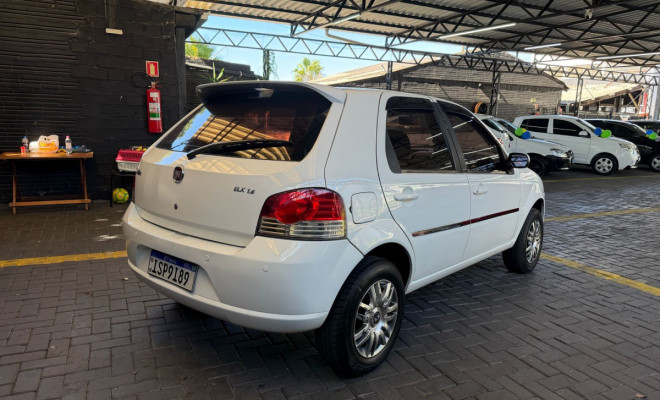 Fiat Palio ELX 1.4 Fire/30 Anos F. Flex 8V 4p 2010 Flex-2