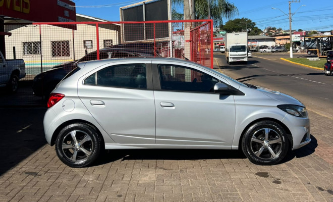 GM - Chevrolet ONIX HATCH LTZ 1.4 8V FlexPower 5p Aut. 2019 Flex-4